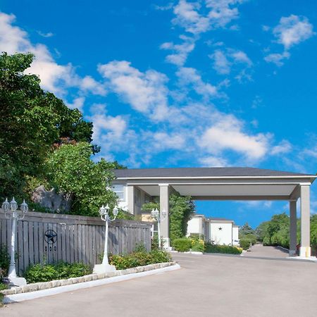 Days Inn By Wyndham Suites Fredericksburg Eksteriør billede