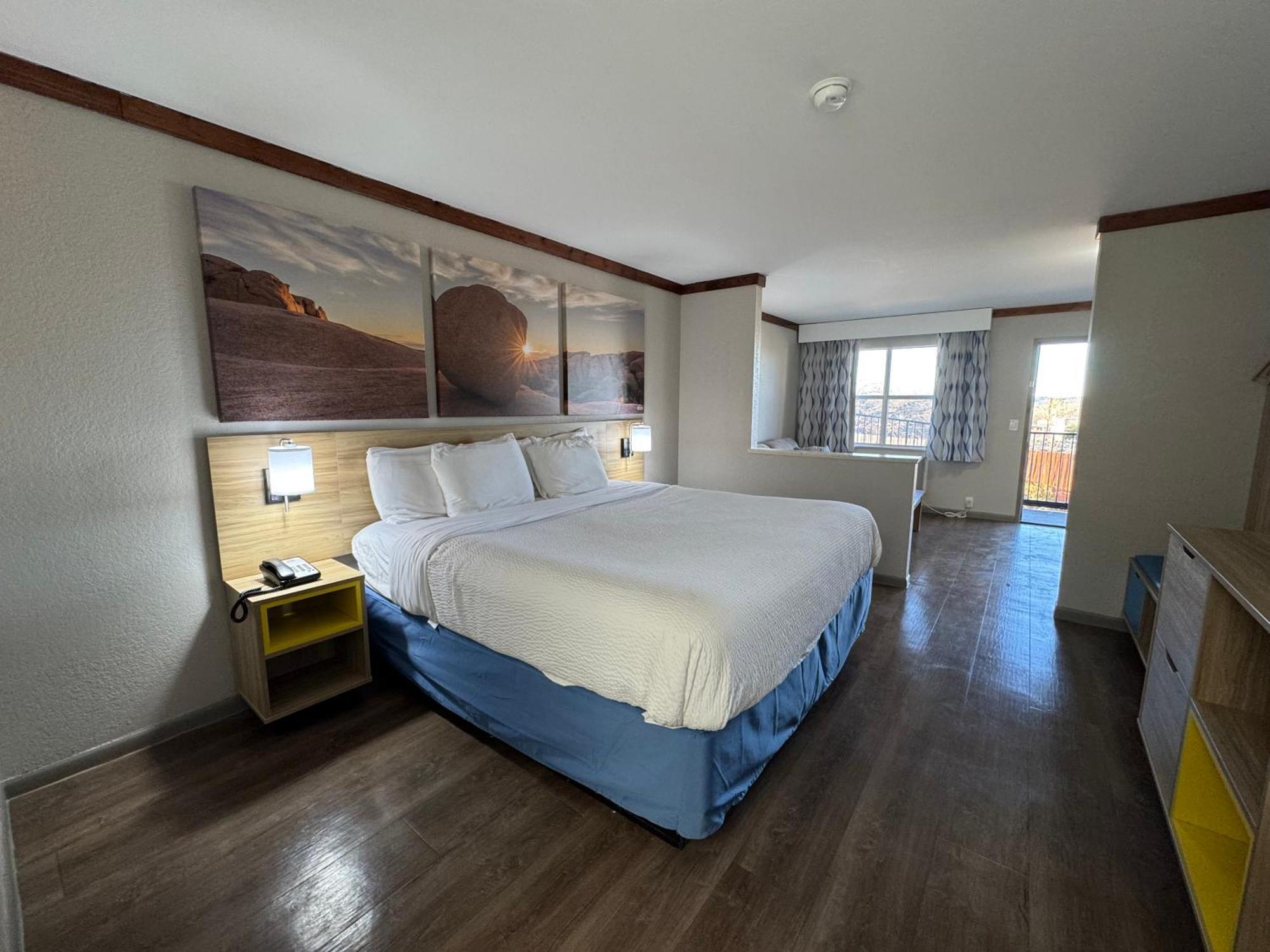 Days Inn By Wyndham Suites Fredericksburg Eksteriør billede